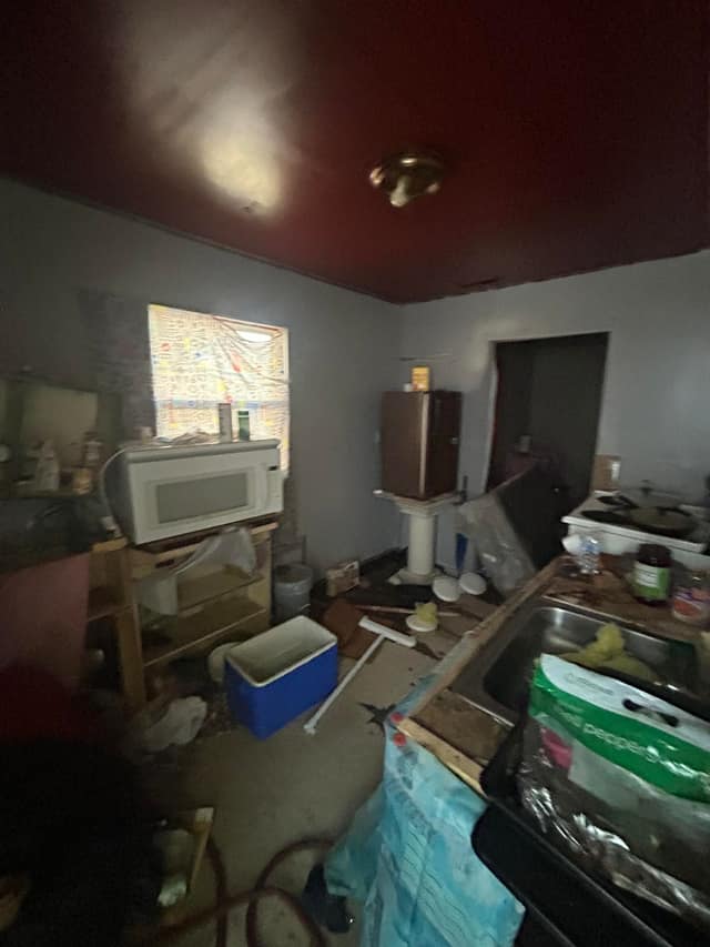 5586 Era Ave photo 9