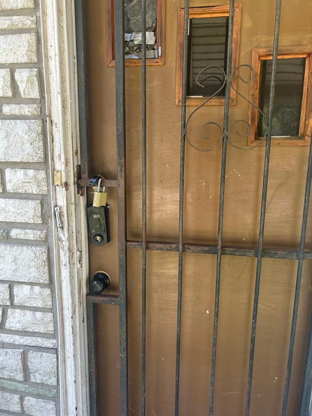 6041 Harney photo 30