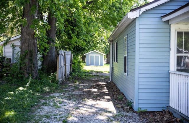 4547 E Rosewood Rd photo 3