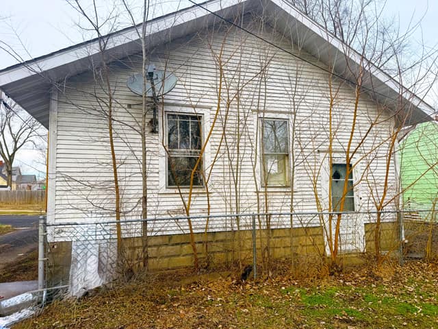 1828 W Latrobe Ave Peoria IL photo 5