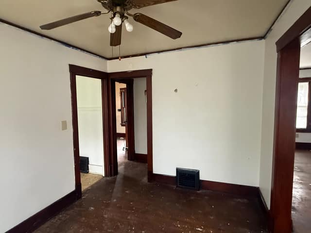 1828 W Latrobe Ave Peoria IL photo 11