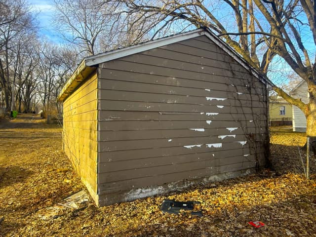 611 Haungs Ave Peoria IL photo 7